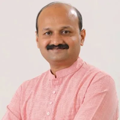 નવનિર્માણના શહીદ વિદ્યાર્થીઓને ભૂલી ગયેલી કોંગ્રેસ આજે કયા મોઢે વિદ્યાર્થીહિતની વાત કરે છે?  : પ્રશાંત વાળા