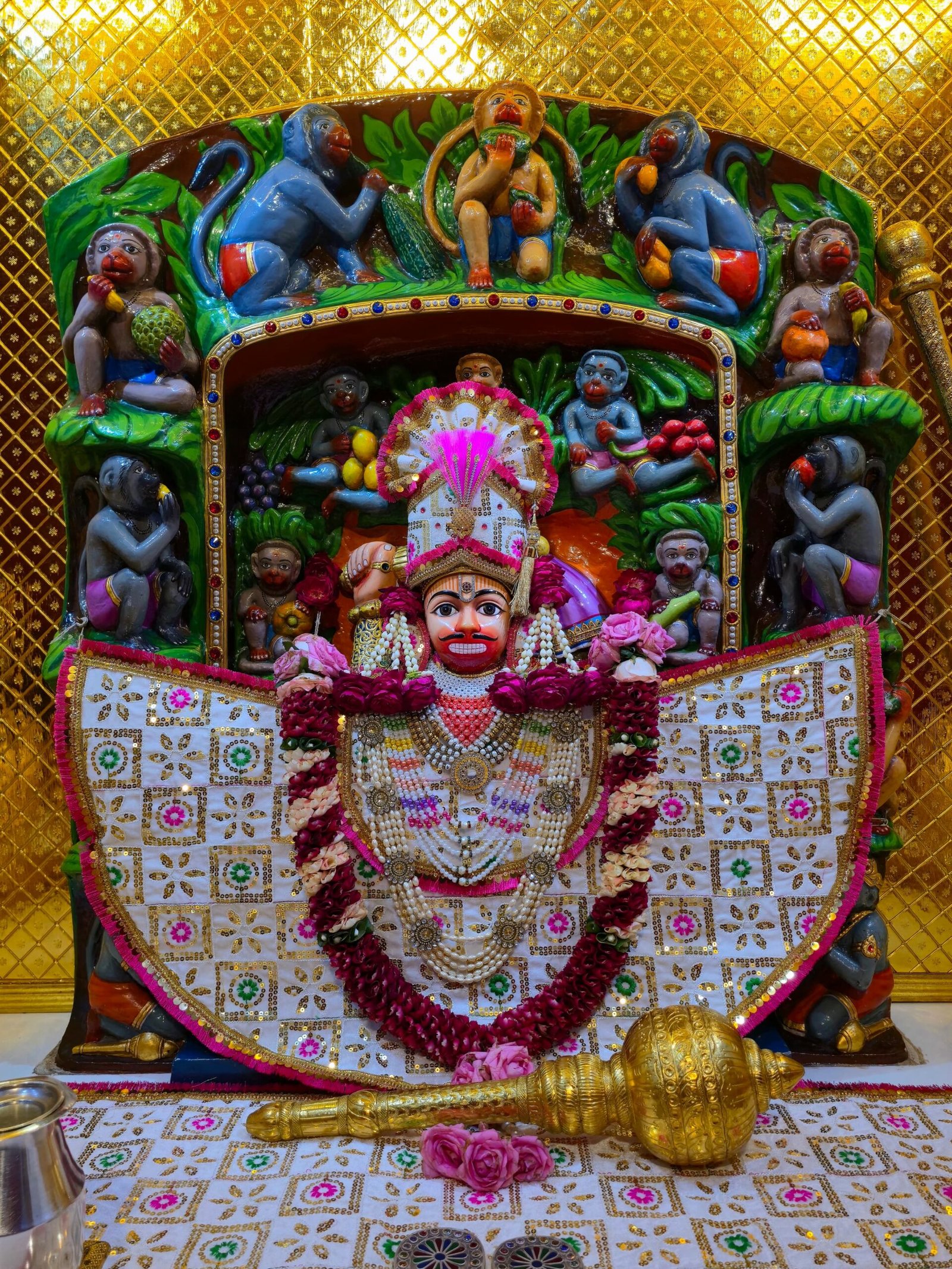 રાજકોટના બાલાજી હનુમાનજી મંદિરે ભક્તો કુરિયર કે પોસ્ટથી દાદાને રાખડી મોકલી શકશે