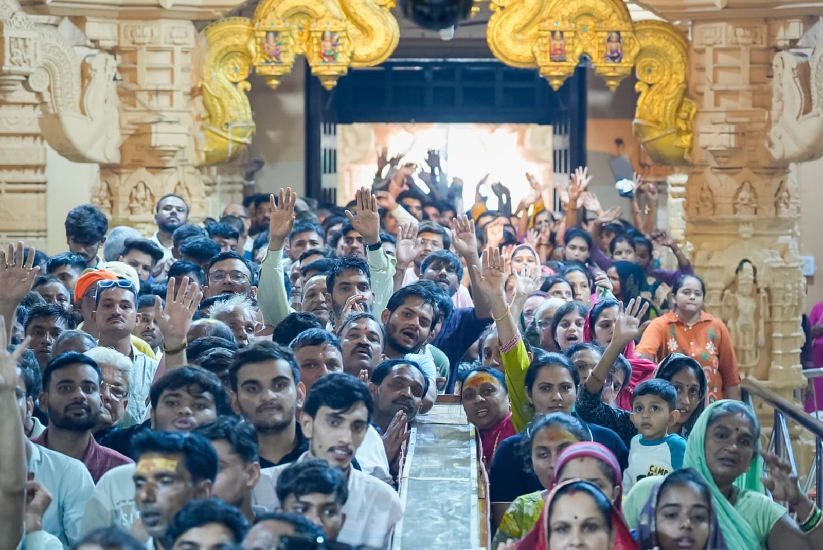 શ્રાવણના પ્રથમ સોમવારે સોમનાથ મહાદેવને દોઢ લાખ ભાવિકોએ શીશ ઝુકાવ્યુ