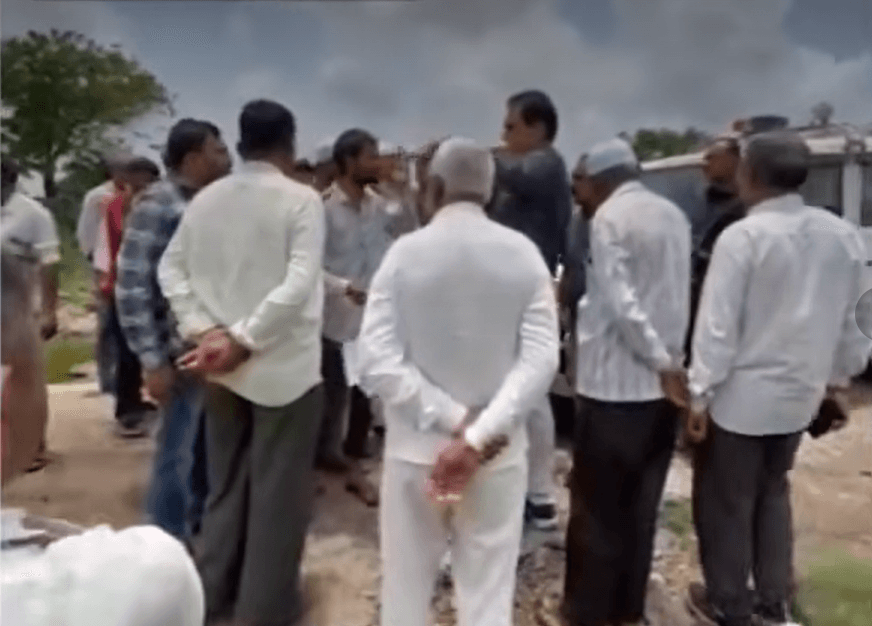 માંગરોળમાં ધારાસભ્ય ભગવાનજી કરગડીયા શિસ્તના સીમાડા ઓળંગ્યા, લોકો સાથે ગાળાગાળી