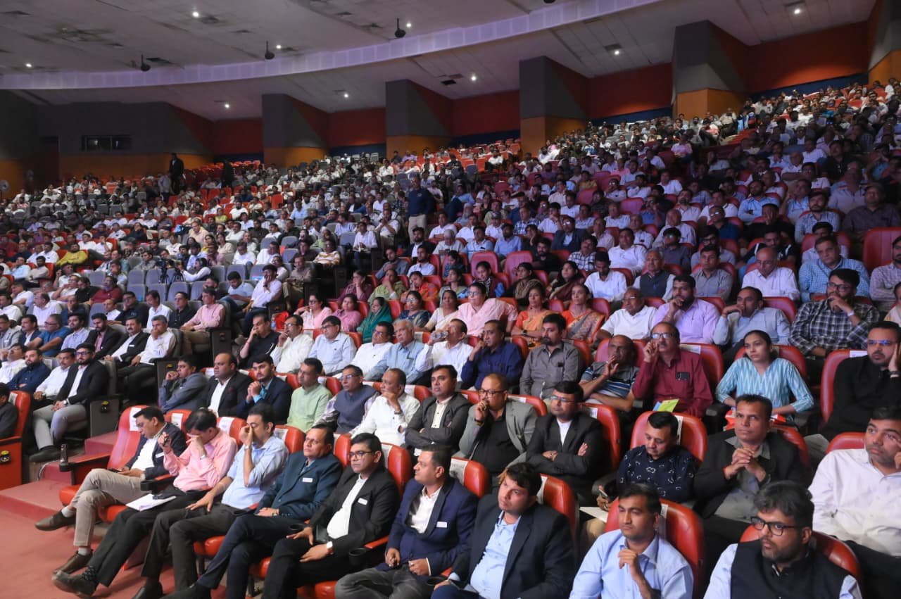 સૌરાષ્ટ્ર ઝોનના શાળા સંચાલકોના મહાસંમેલનમાં સરકાર સામે લડવાનો નિર્ધાર