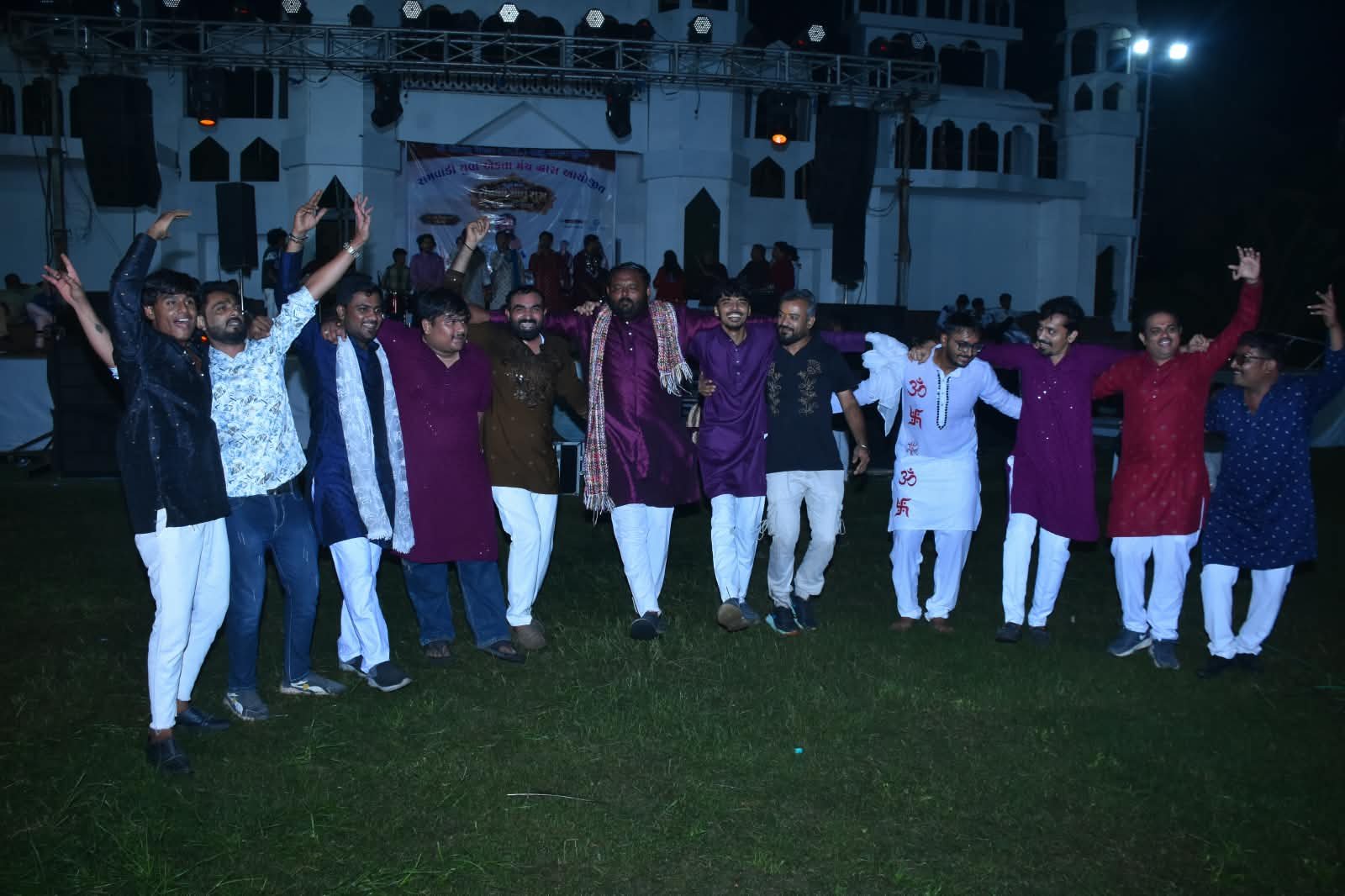  સુરતમાં ‘ચતુર્થ વૈષ્ણવ સાધુ રાસ મહોત્સવ’નું સમાપન